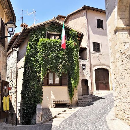 "Il Nido" Apartamento Sermoneta Exterior foto
