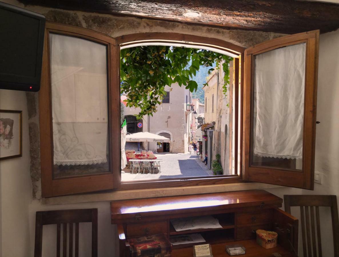 "Il Nido" Apartamento Sermoneta Exterior foto
